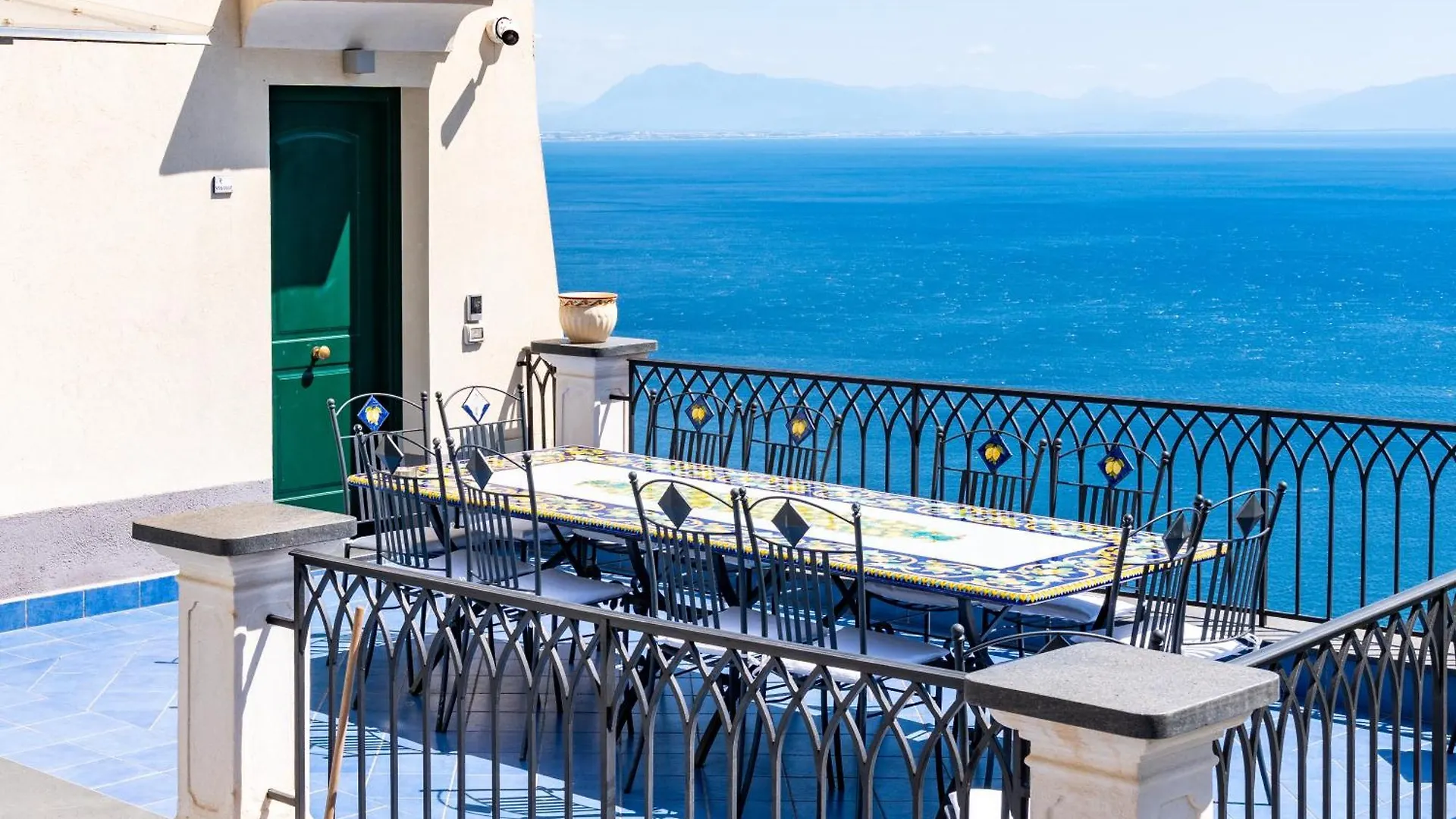 Homestay Camera Van Gogh In Villa Foglia Amalfi